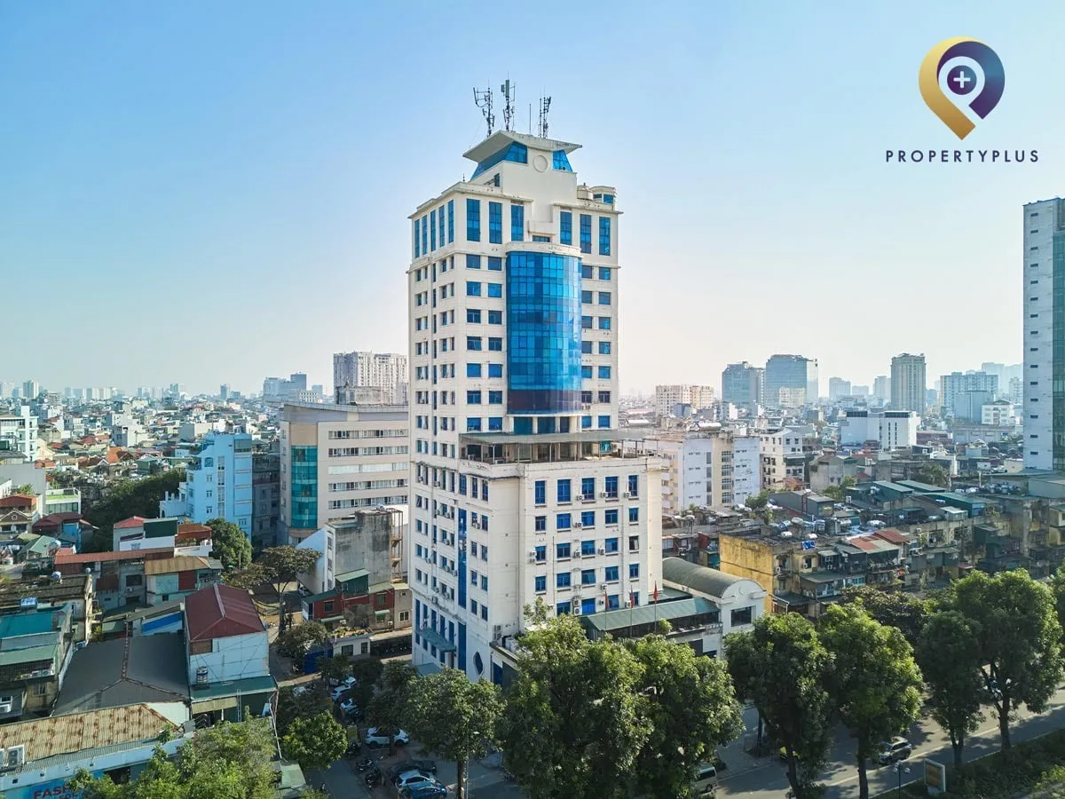 Toàn cảnh tòa nhà HITTC-Building nhìn từ trên cao, nổi bật giữa khu vực trung tâm Hà Nội.